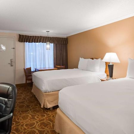 Sturgis Lodge And Suites Bagian luar foto